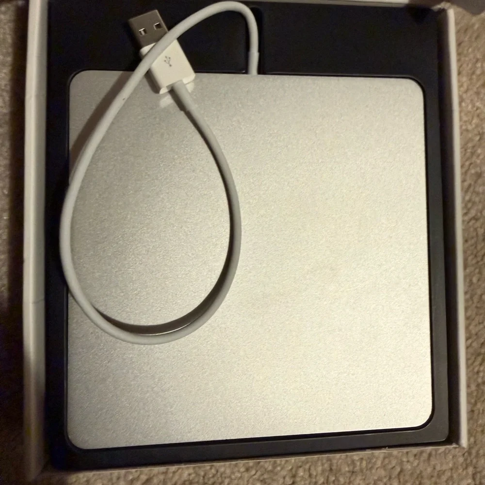 Apple USB SuperDrive - Sleek Silver